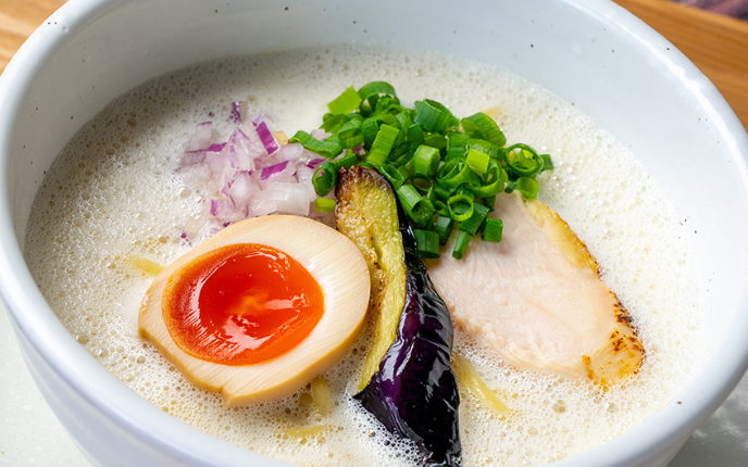 【白鶏舎】　　　　　　　　　　　　こだわりのスープ