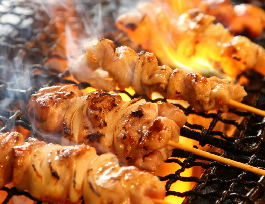新鮮な国産鶏を焼き上げる自慢の串！
